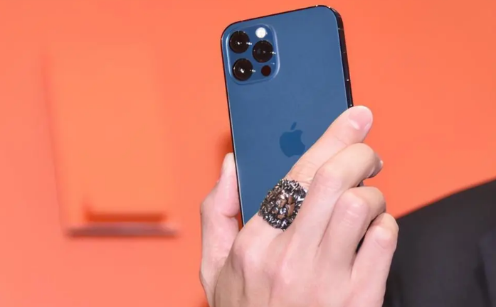 新河苹果手机维修分享iPhone12系列重启方法教程 